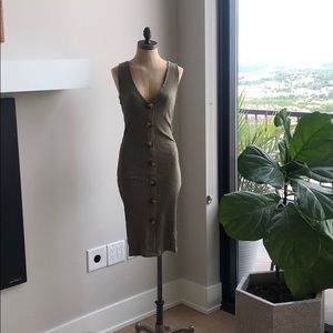 Body con sleeveless dress